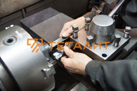 Обработка детали на токарном станке